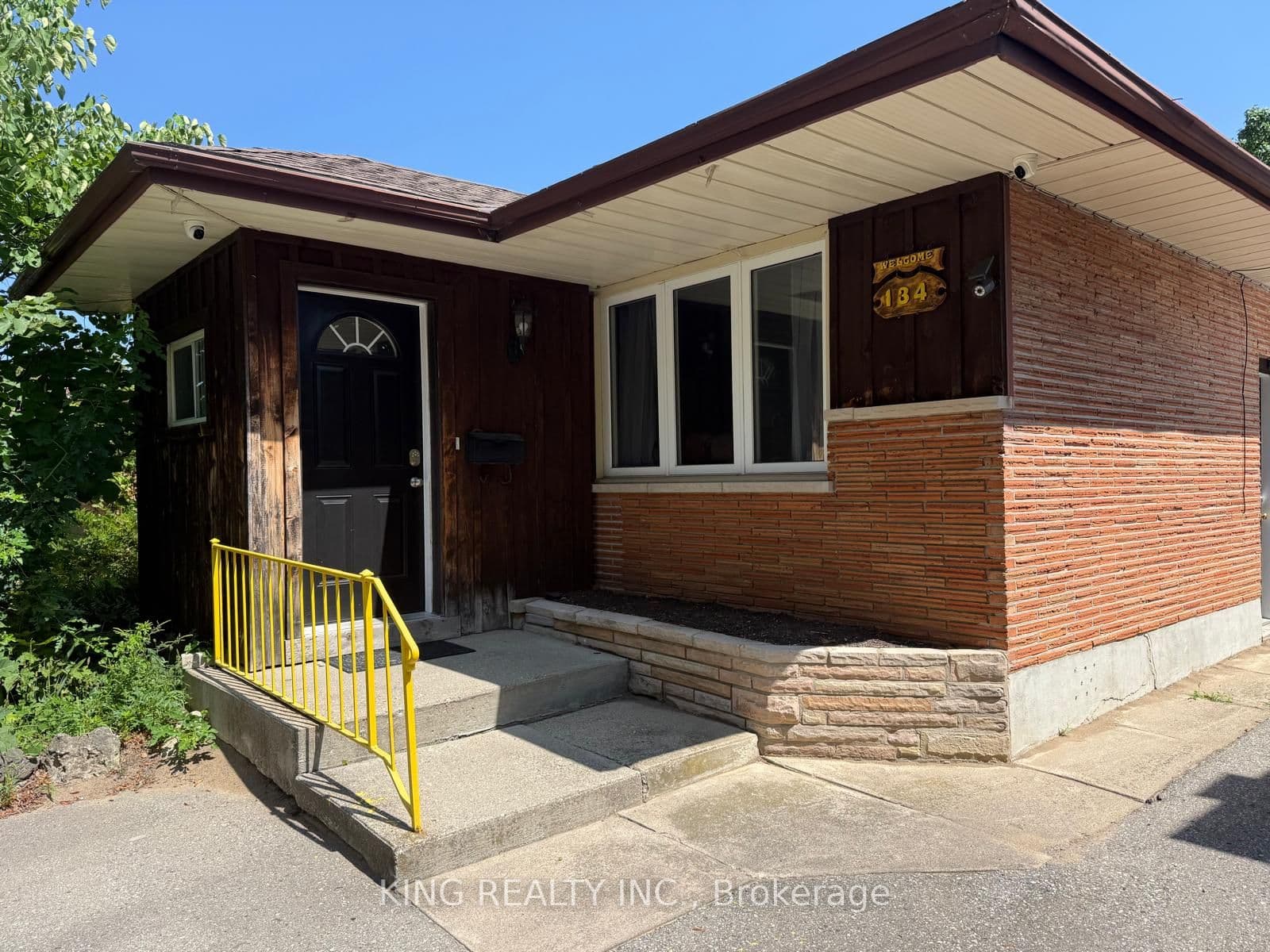 134 Mark Street, London East, ON N5V 2G9