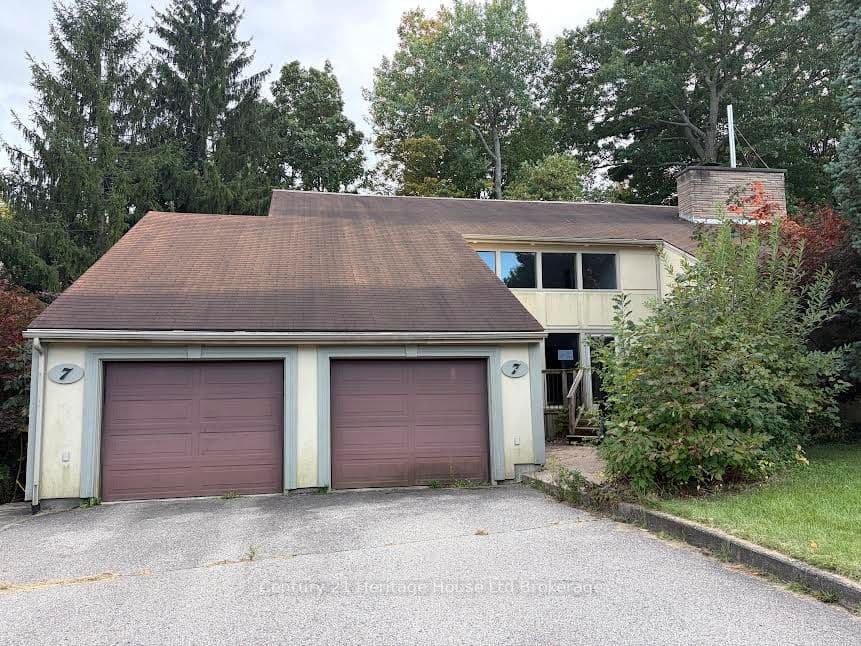 7 Thistle Court, Tillsonburg, ON N4G 2S8