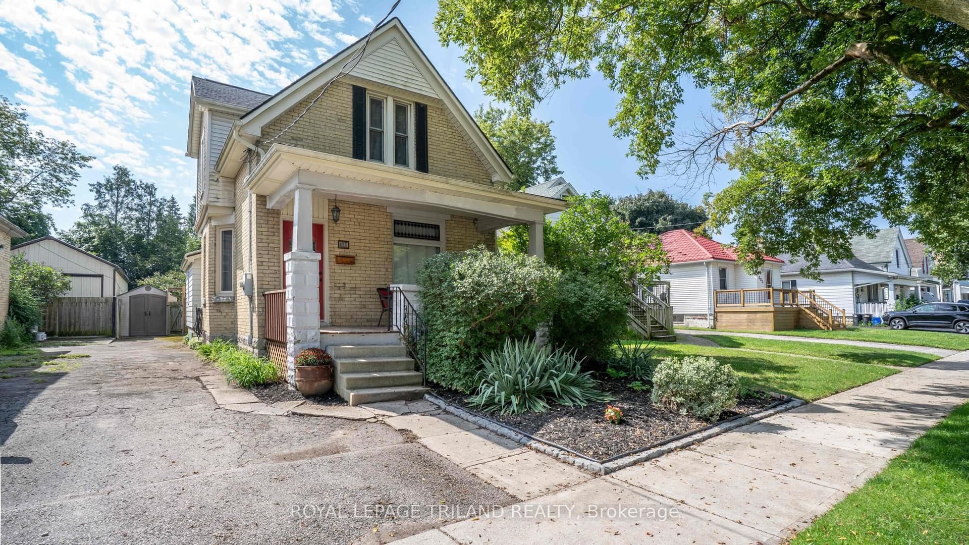 411 SALISBURY Street, London East, ON N5Y 3B3
