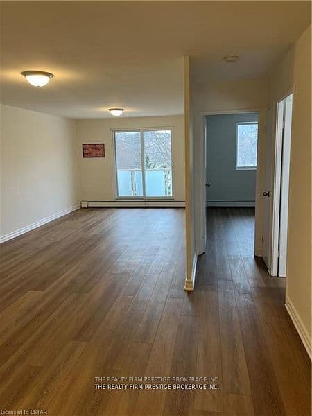 583 Mornington Avenue 211, London East, ON N5Y 3E9