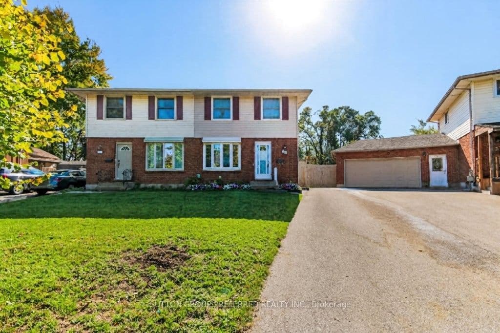 39 Metcalfe Crescent, London South, ON N6E 1H8