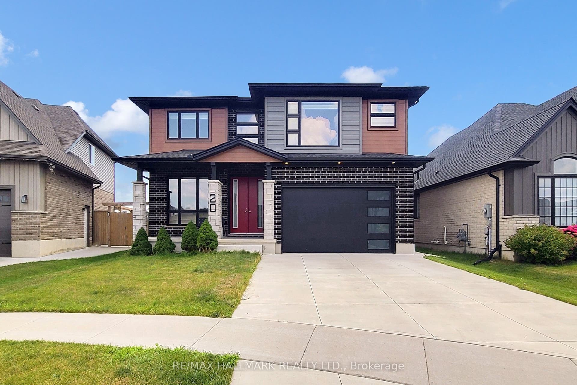 20 Valderrama Lane, St. Thomas, ON N5R 0E8