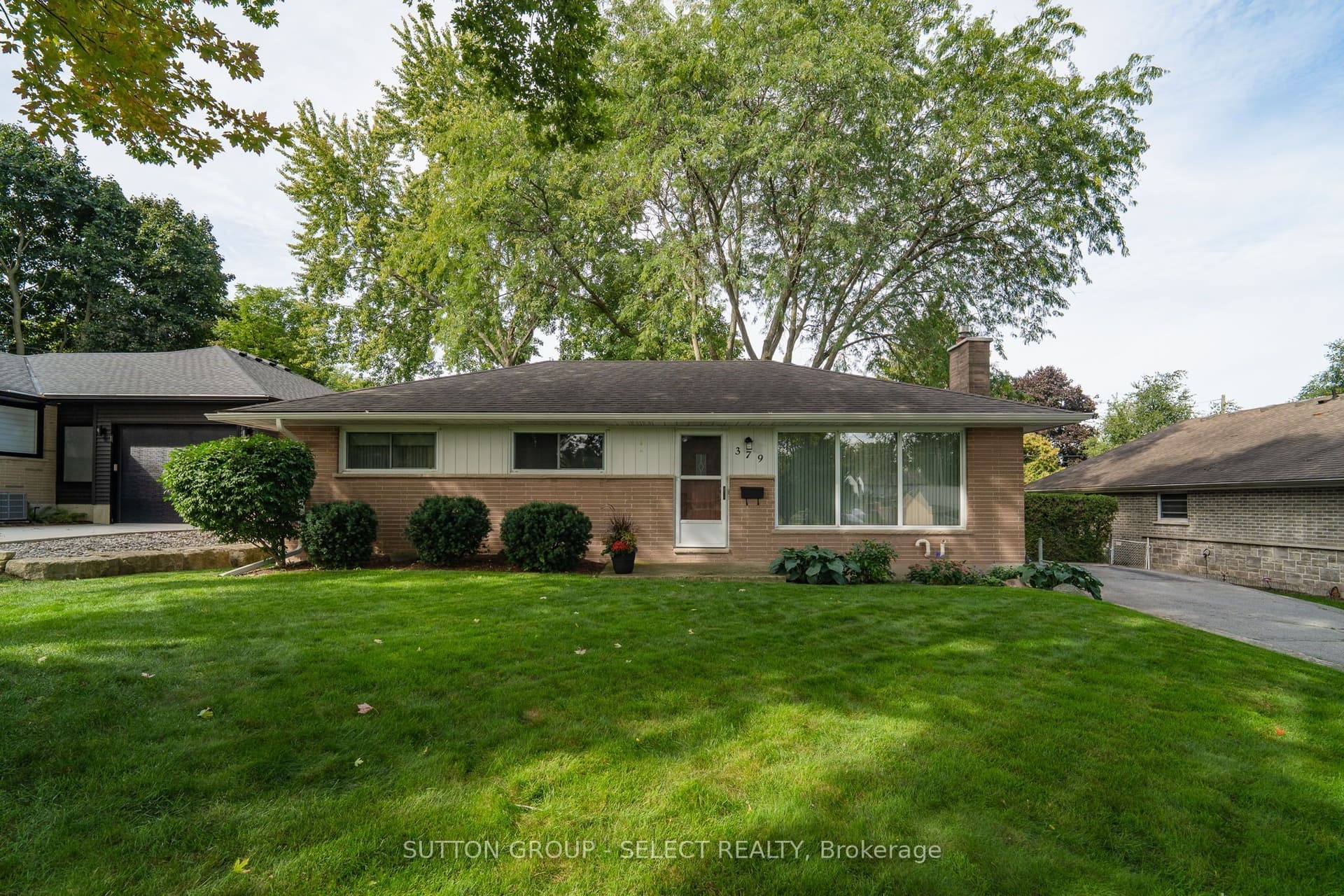 379 Willard Crescent, London South, ON N6K 2H8