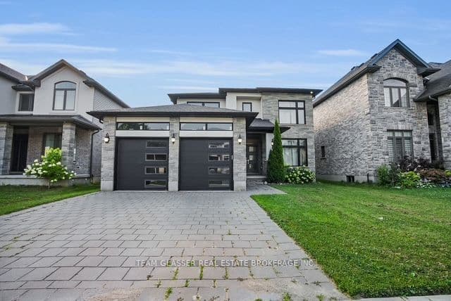 2407 Red Thorne Avenue, London South, ON N6P 0E7