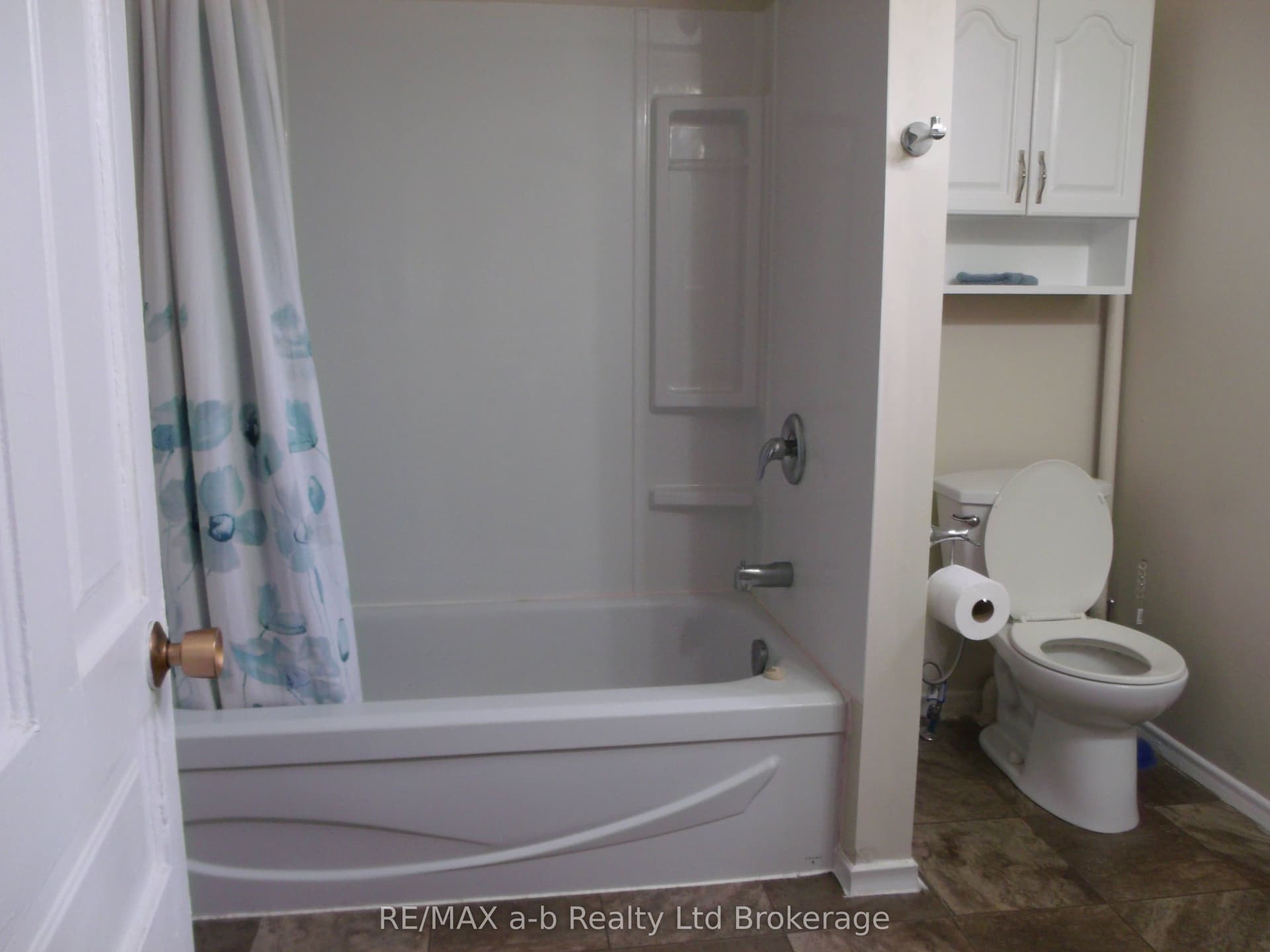 350 Dundas Street 1, Woodstock, ON N4S 1B4
