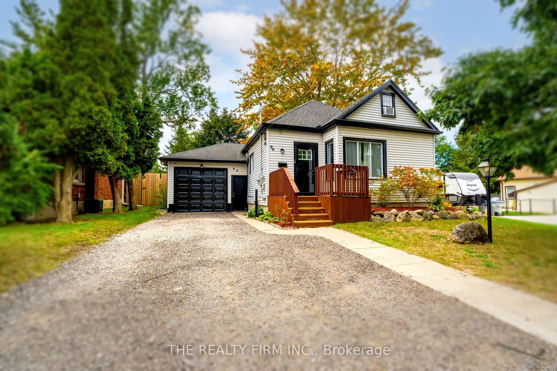 94 Mckellar Street, Strathroy-Caradoc, ON N7G 2Y2