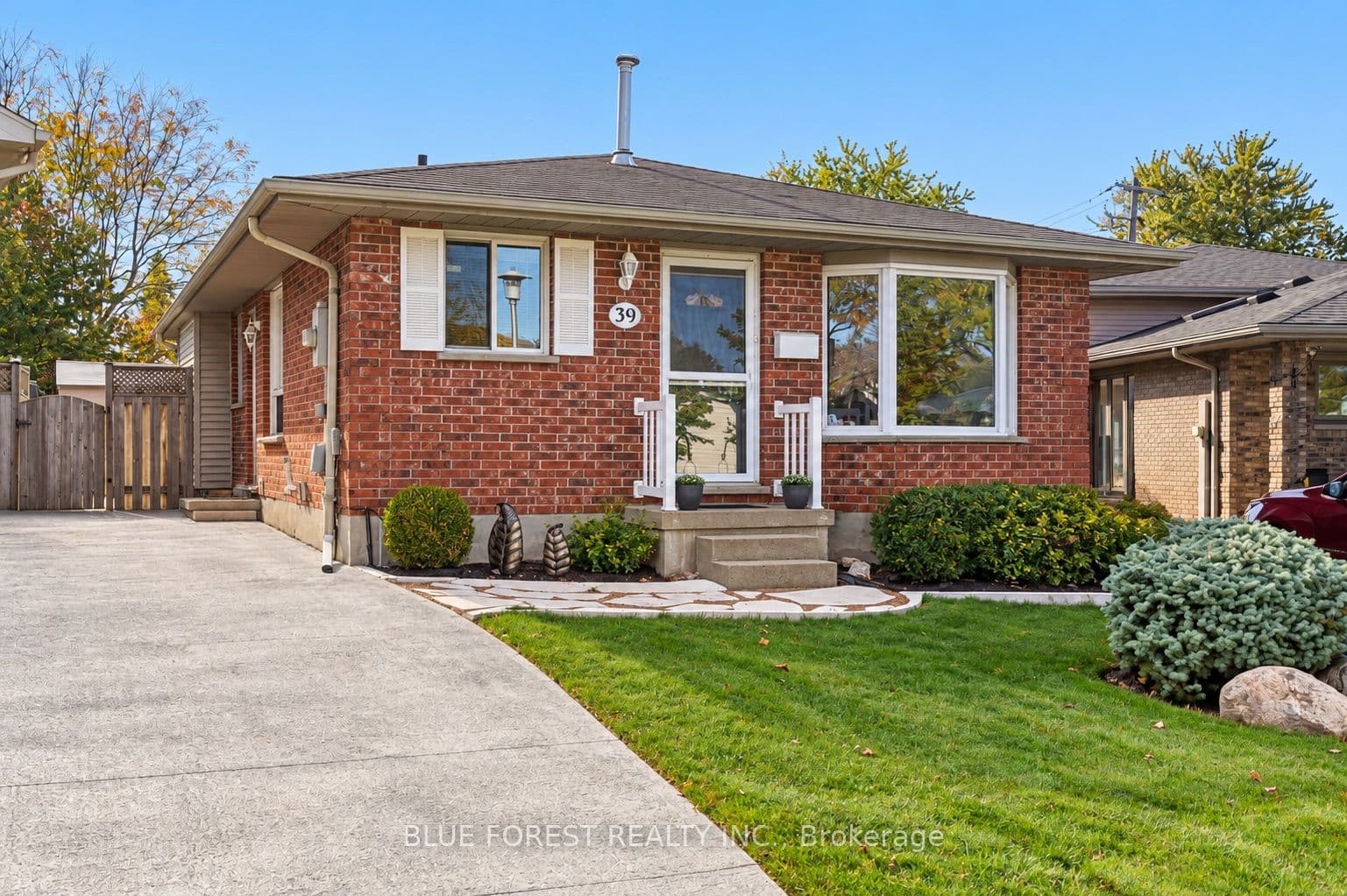 39 Gerald Crescent, London South, ON N5Z 5A4