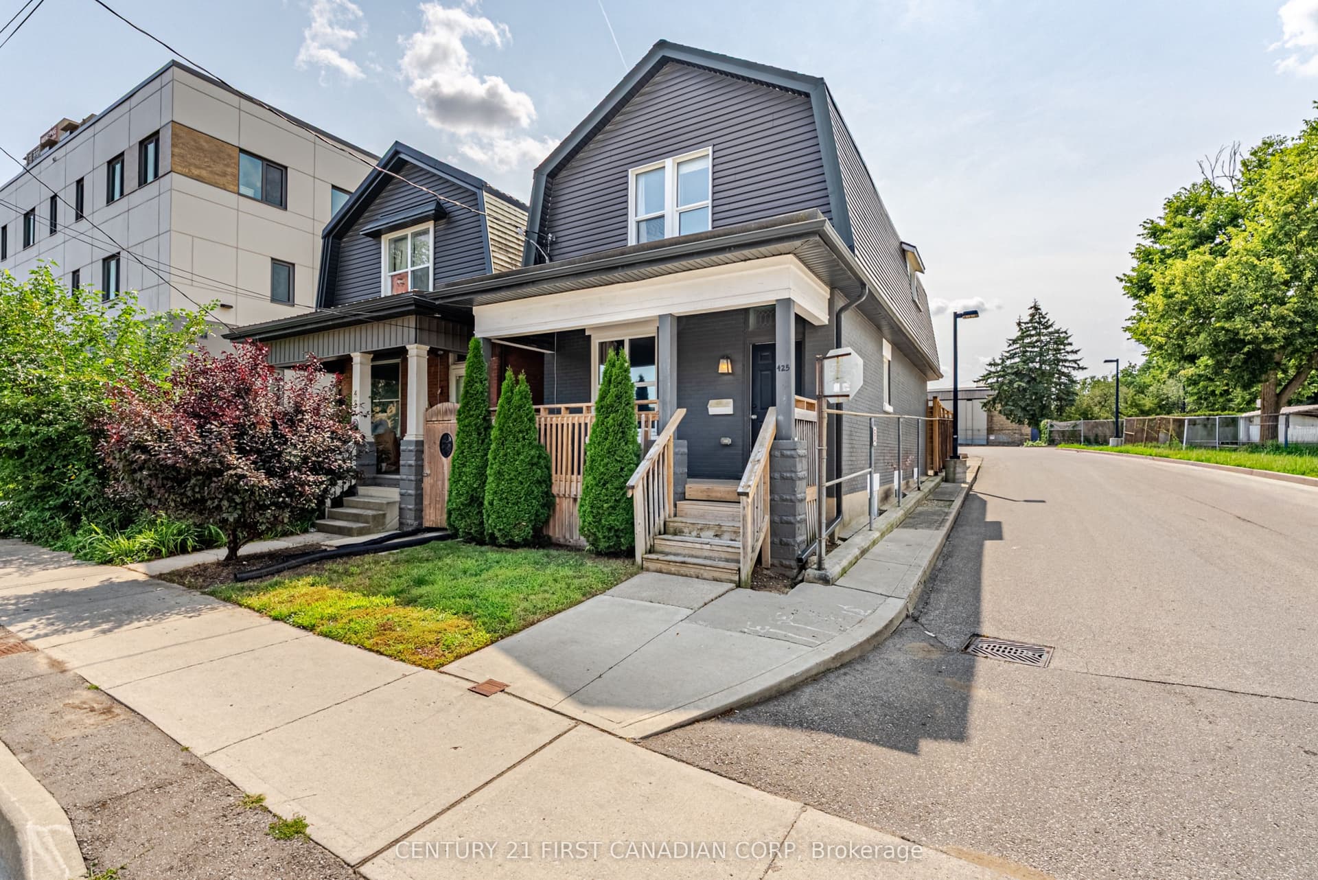 425 English Street, London East, ON N5W 3T4