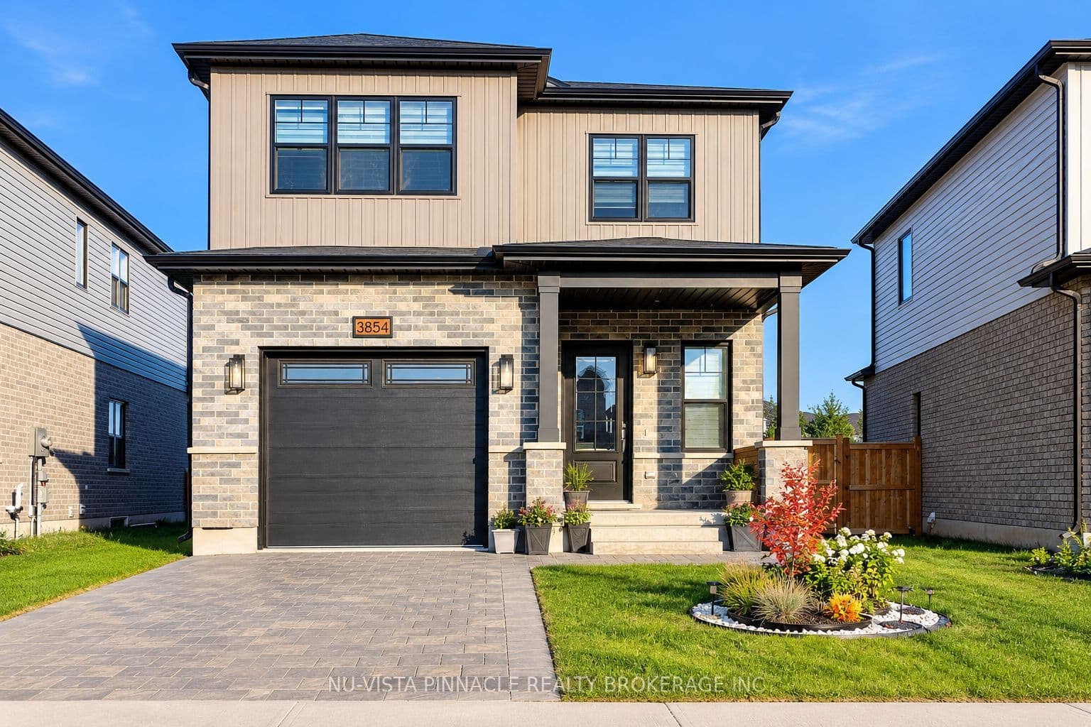 3854 Auckland Avenue, London South, ON N6L 0J3