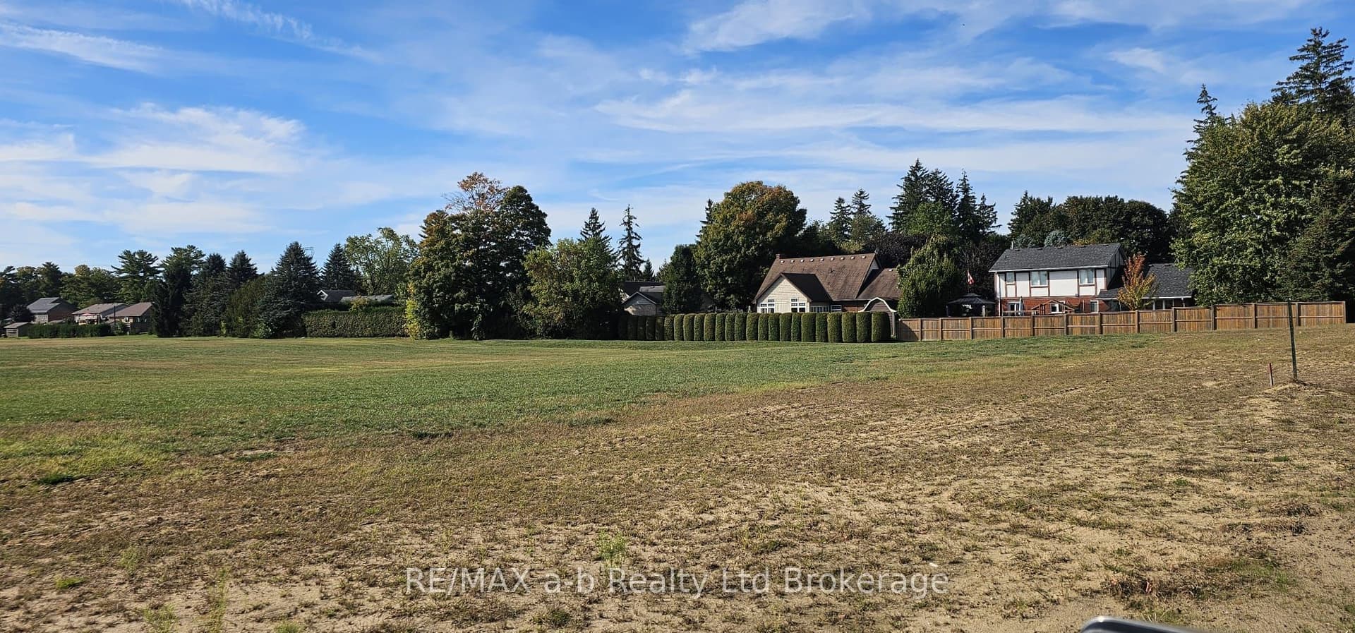 29 Meadowlands Drive, Norwich, ON N0J 1R0