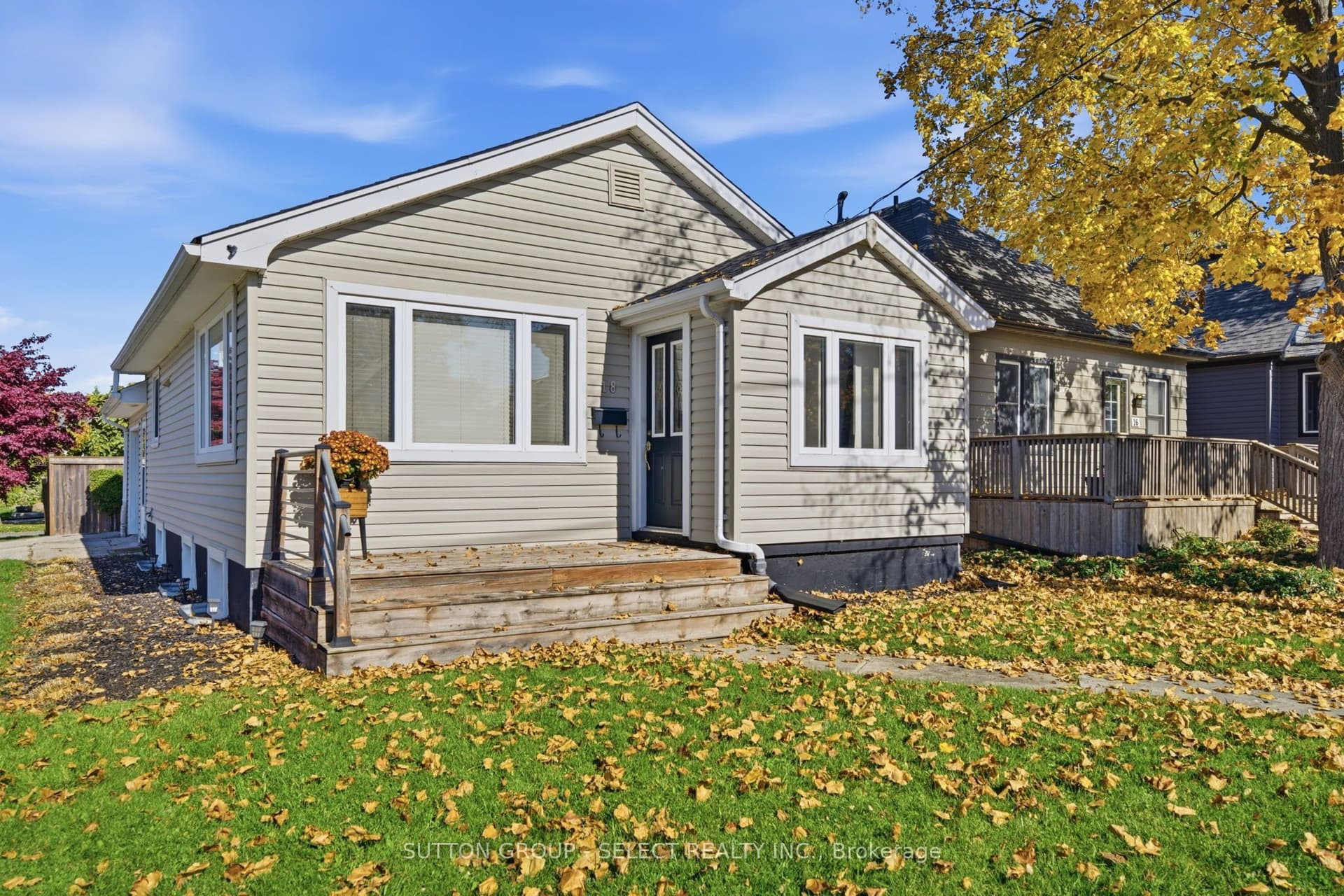 18 Briscoe Street W, London South, ON N6J 1L8