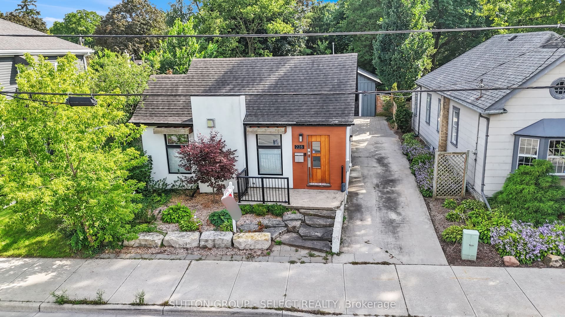 228 Riverside Drive, London North, ON N6H 1E6
