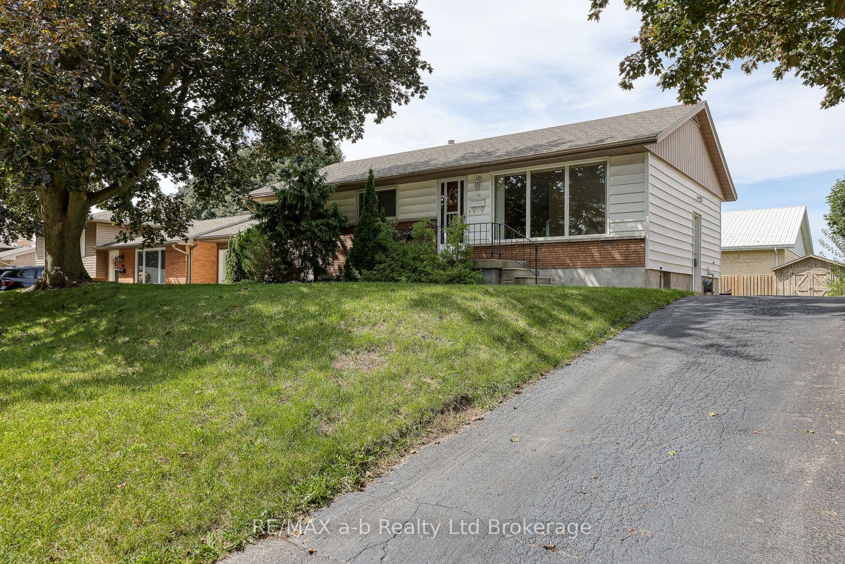 26 Glenn Avenue, Ingersoll, ON N5C 2C8