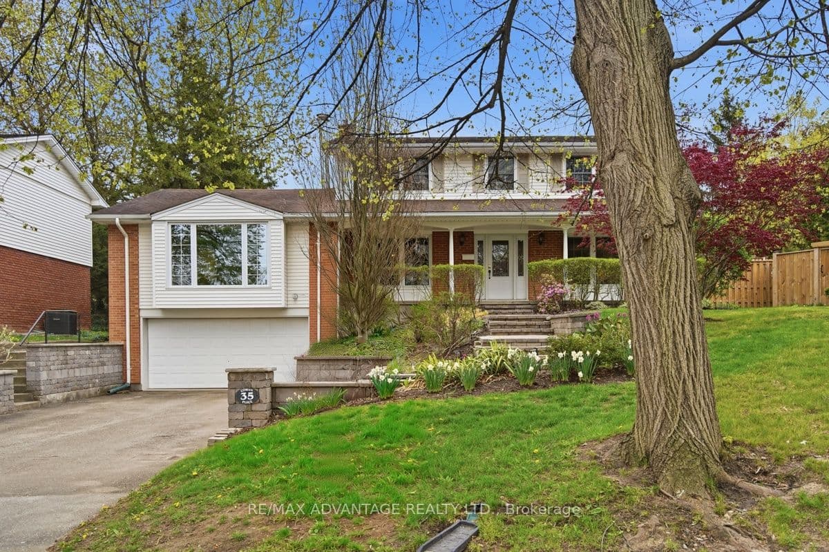 35 Cowan Place, London South, ON N6C 2X4
