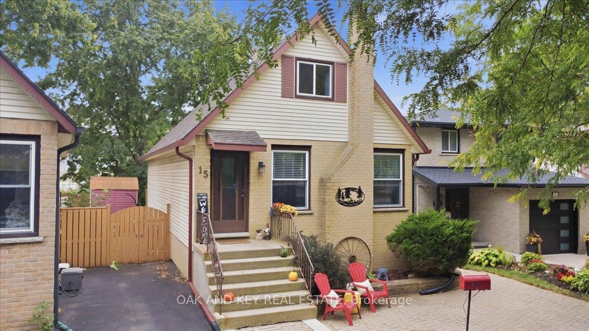 15 Chancton Crescent, London South, ON N6E 2Y5