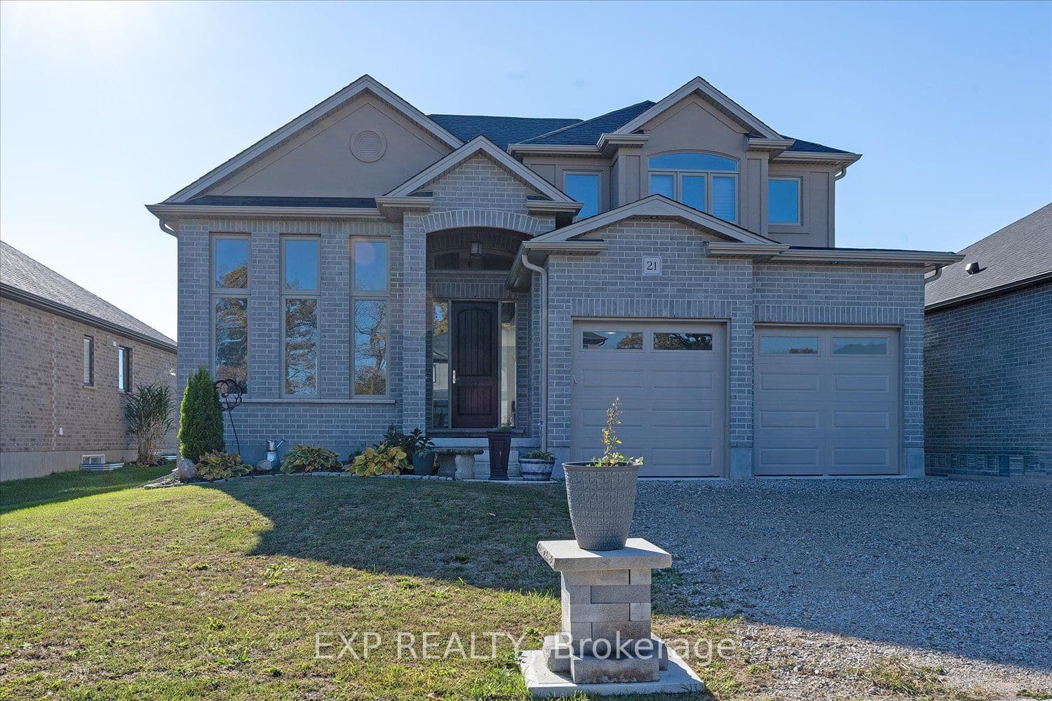 21 Sycamore Drive N, Tillsonburg, ON N4G 5R9