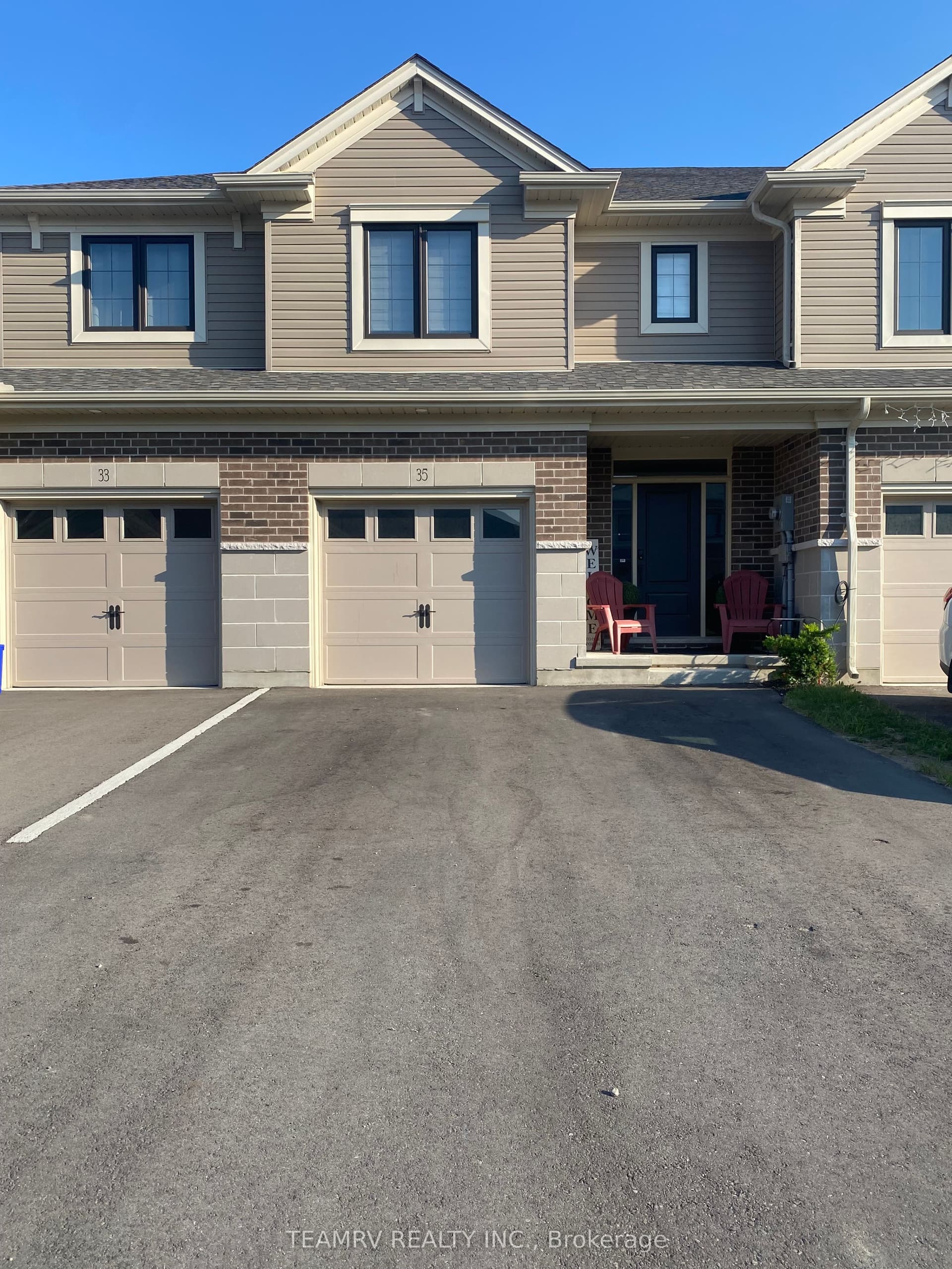 35 Canary Street, Tillsonburg, ON N4G 0K3