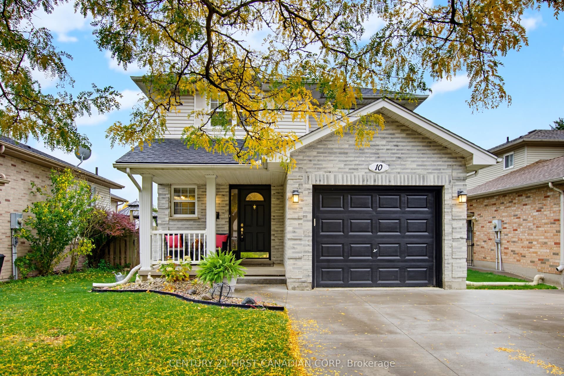 10 Exmouth Drive, London East, ON N5V 4V1