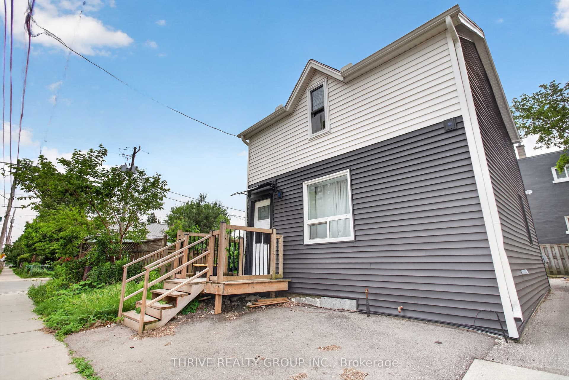 211 Clarence Street Upper, London East, ON N6B 2J9