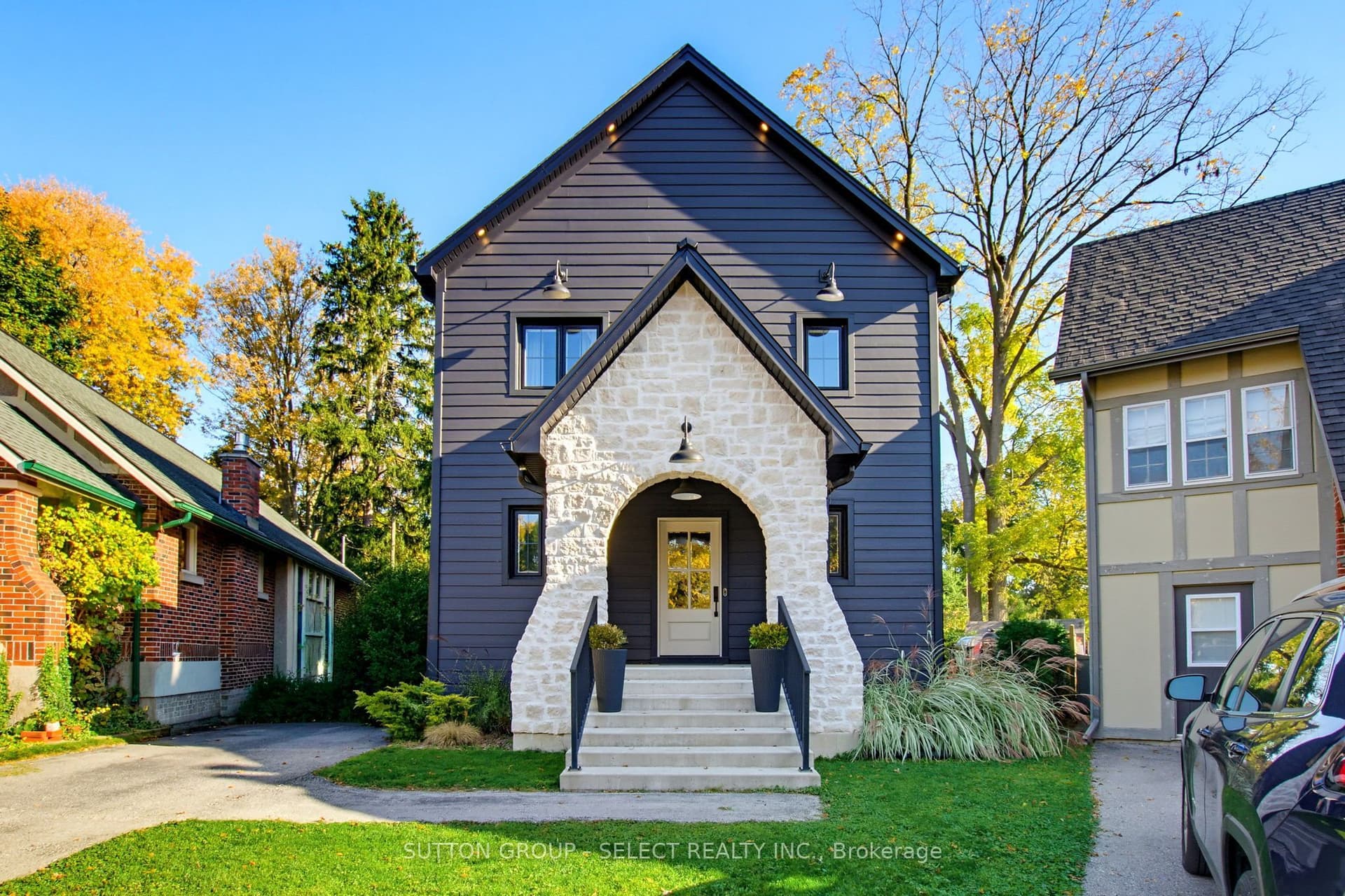 12 Clenray Place, London East, ON N6A 3Z1