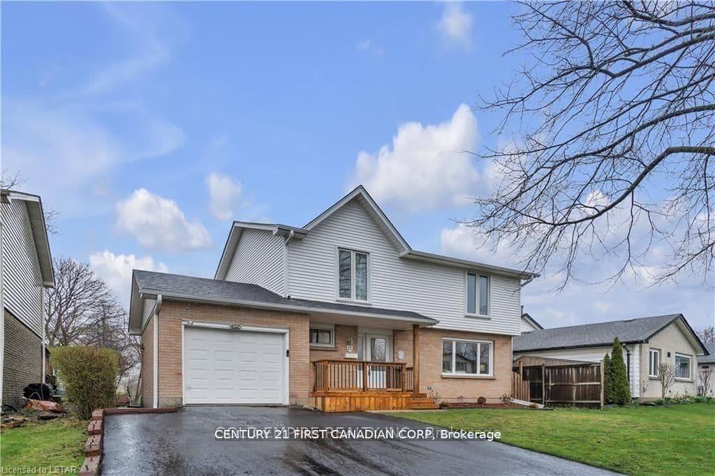 53 Archer Crescent, London South, ON N6E 2A4