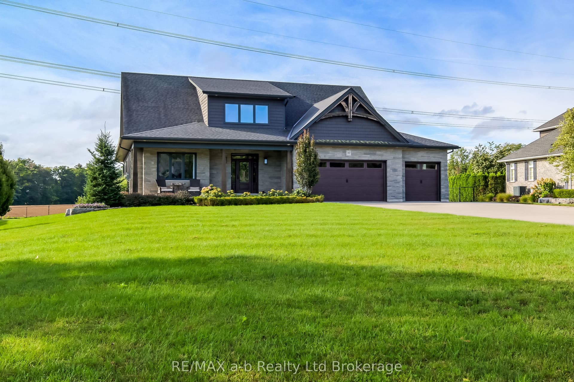 37 River Oak Drive, Norwich, ON N0J 1P0