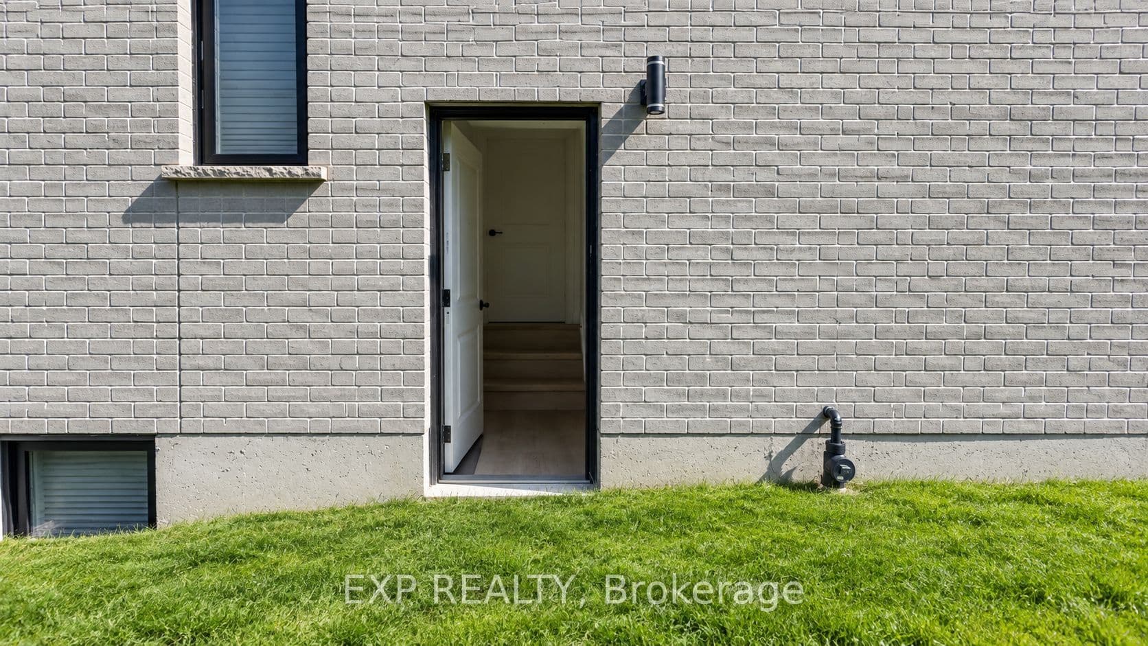 2567 Constance Avenue Bsmt, London South, ON N6M 0J4