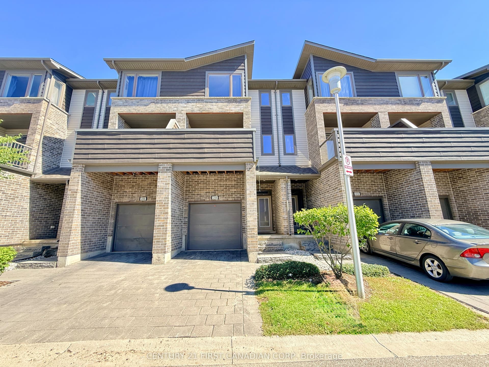 1960 Dalmagarry Road 208, London North, ON N6G 0T8