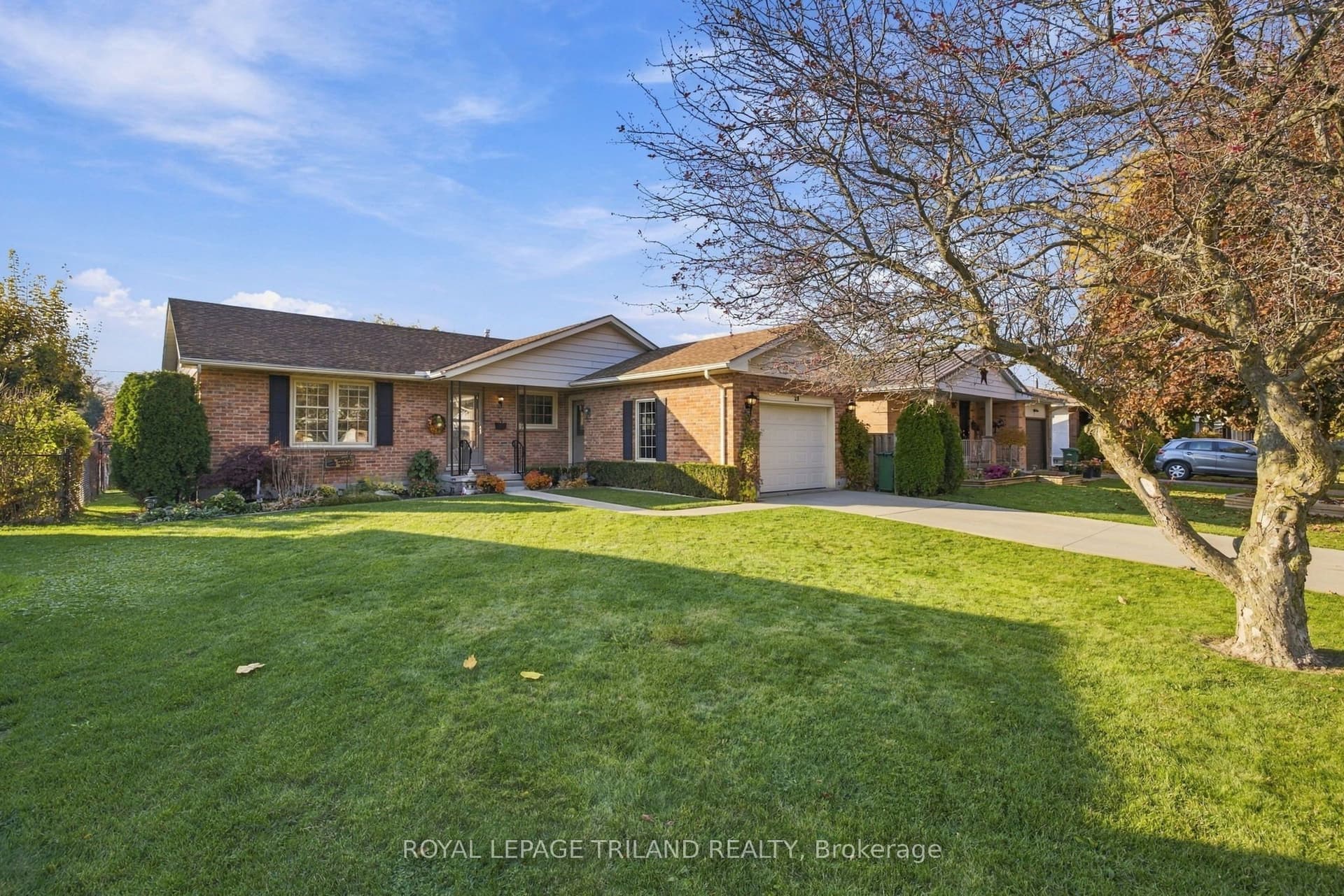 29 Luton Crescent, St. Thomas, ON N5R 5J9