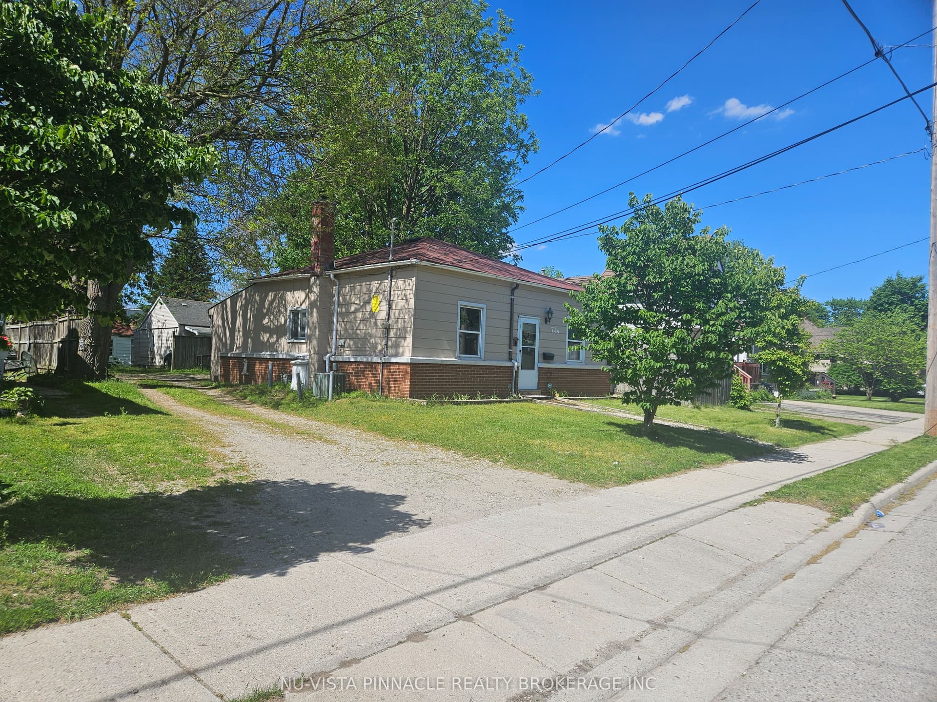744 Little Grey Street, London East, ON N5Z 1P1