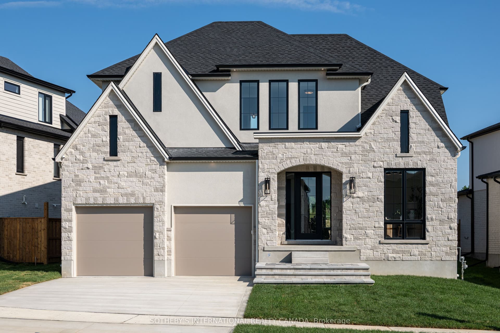 1011 Longworth Road, London South, ON N6K 0C9