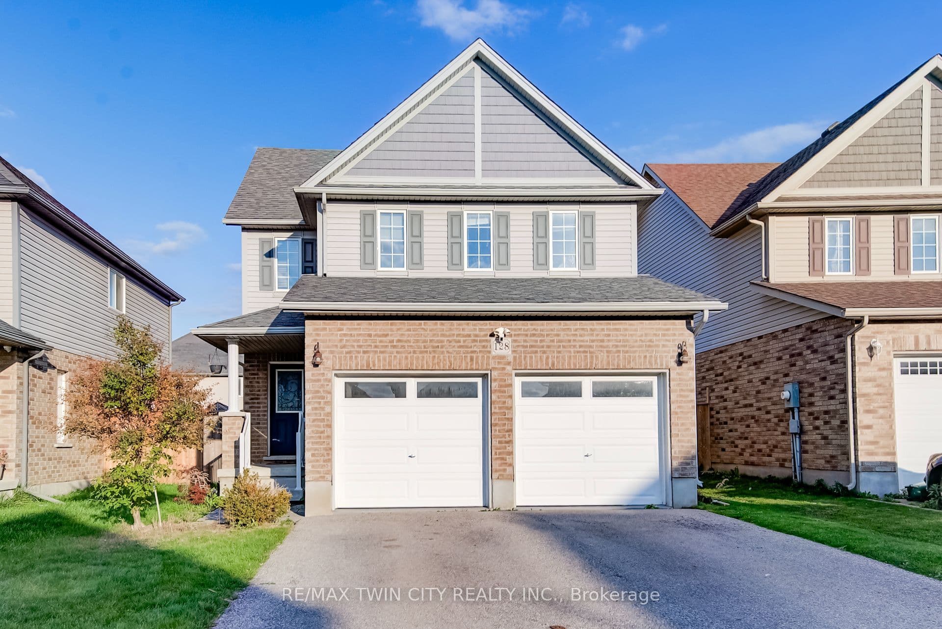 128 Passchendaele Street, Woodstock, ON N4T 0J3, Woodstock