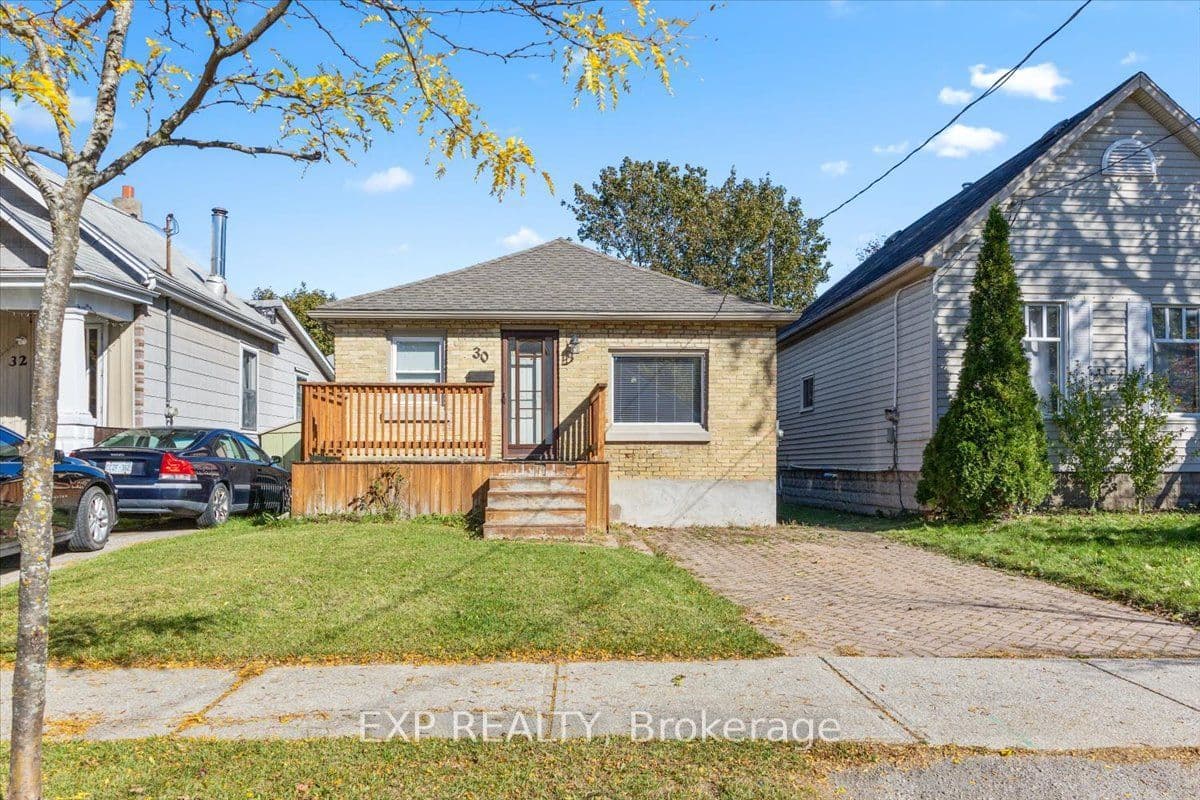 30 Glenwood Avenue, London East, ON N5Z 2P8