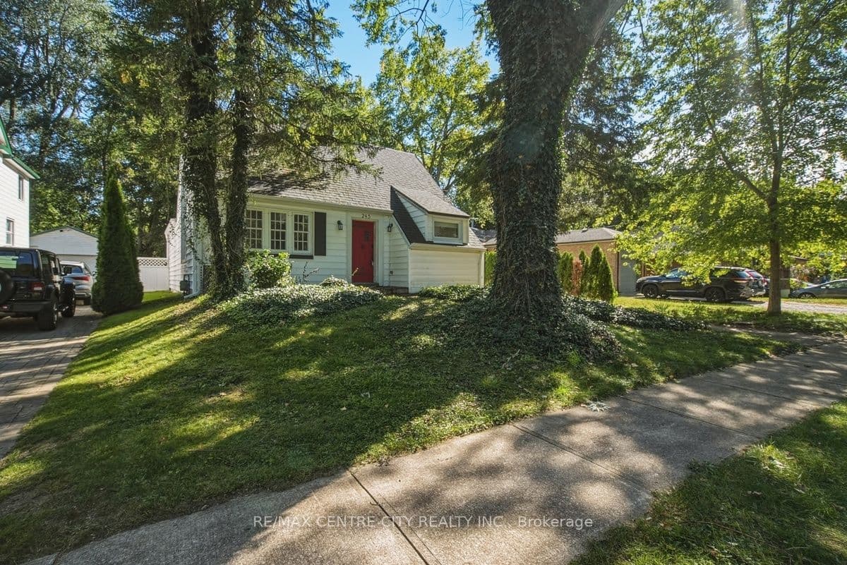 245 Bernard Avenue, London East, ON N6A 2M9
