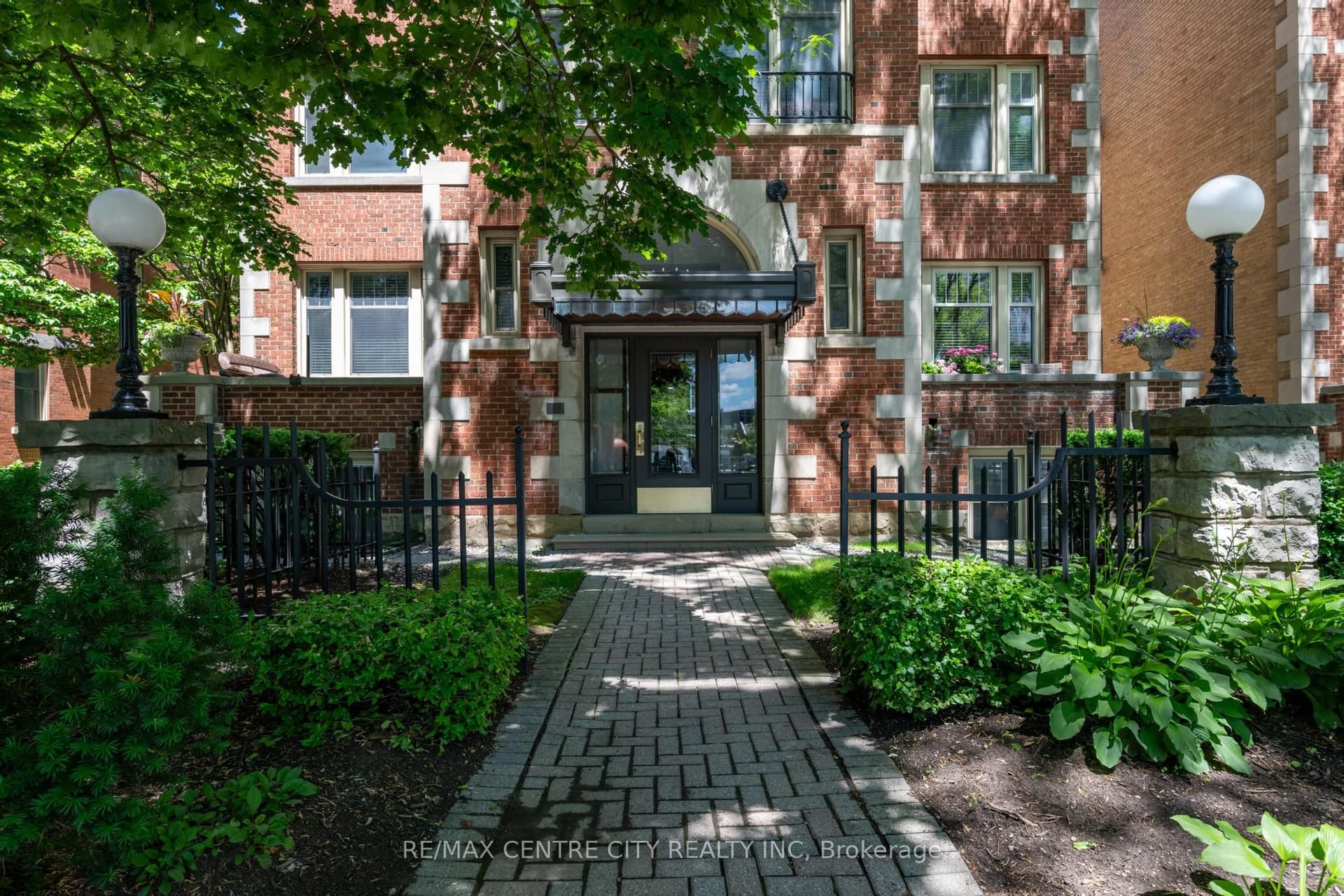 280 Queens Avenue S 401, London East, ON N6B 1X3