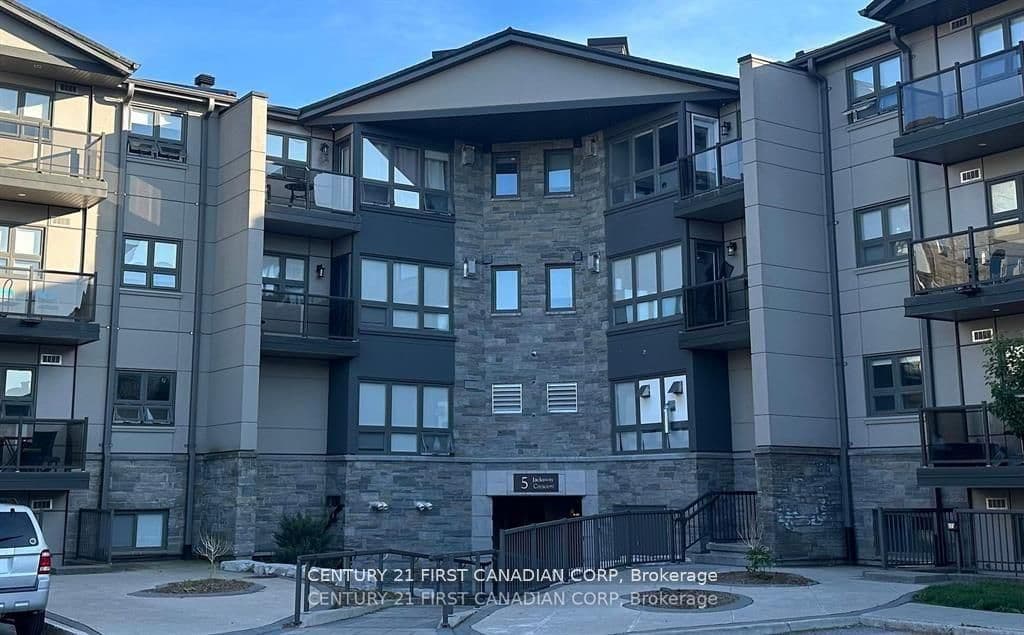 5 Jacksway Crescent 208, London North, ON N5X 3T6