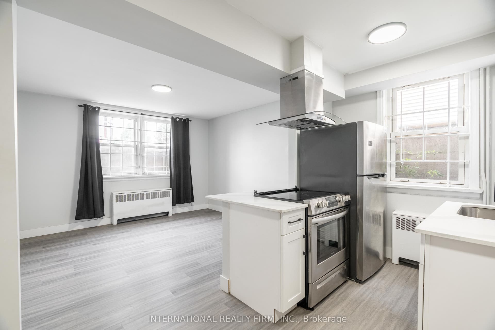 215 Hamilton Road 2B, London East, ON N5Z 1P9
