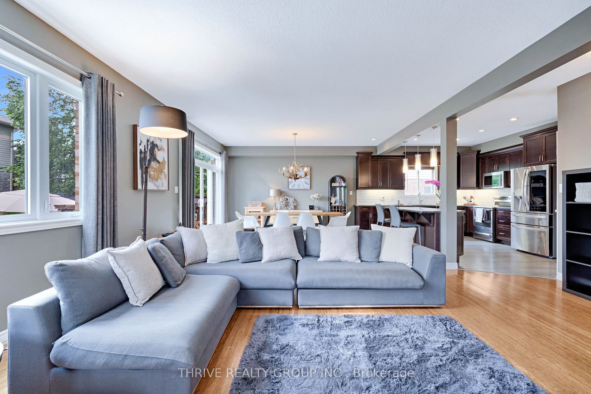 1903 Jubilee Crescent, London North, ON N6G 0H5