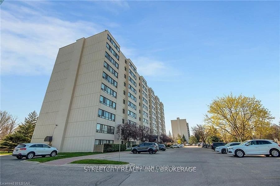 1600 Adelaide Street N 804, London North, ON N5X 3H6