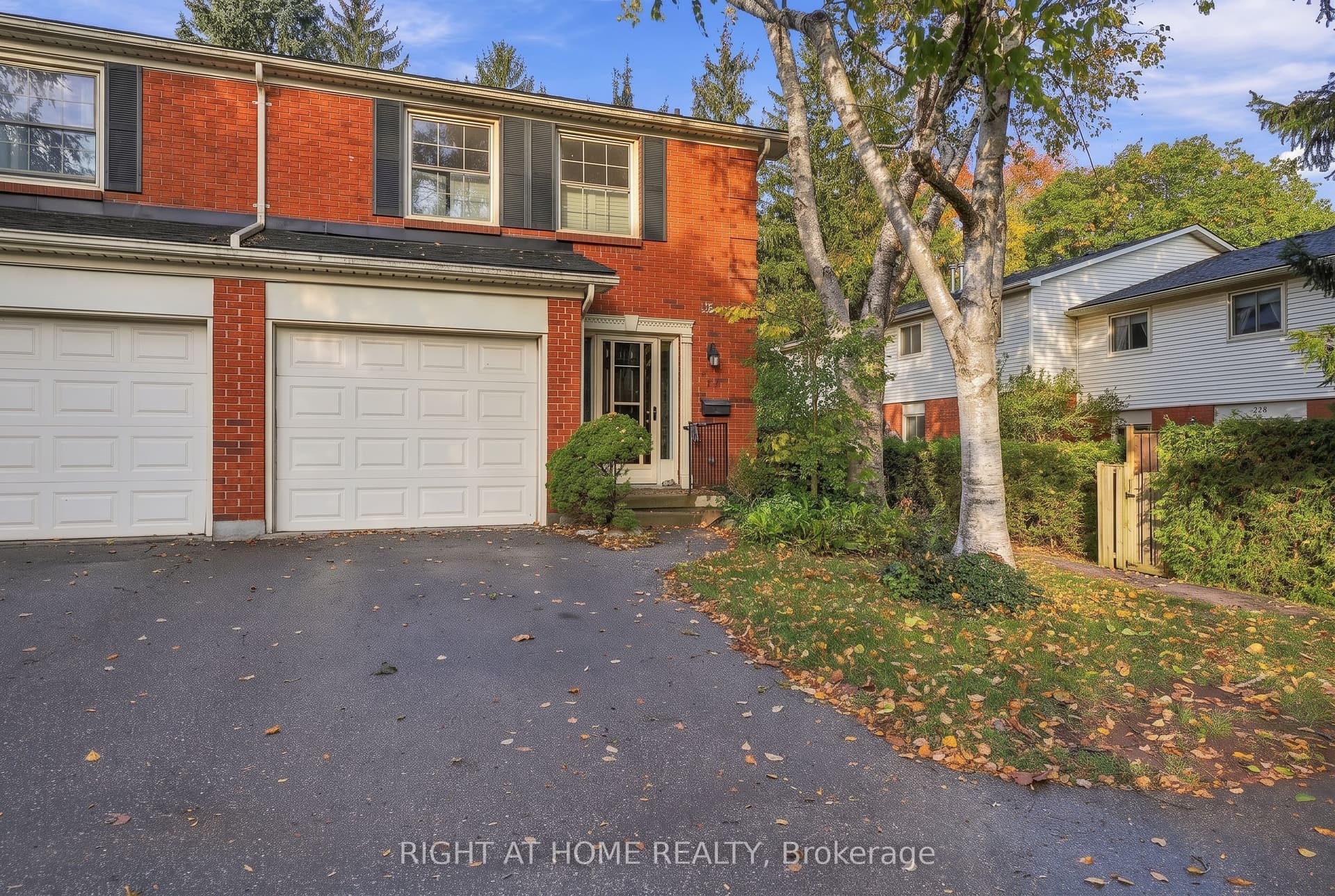428 Wilkins Street, London South, ON N6C 5B2
