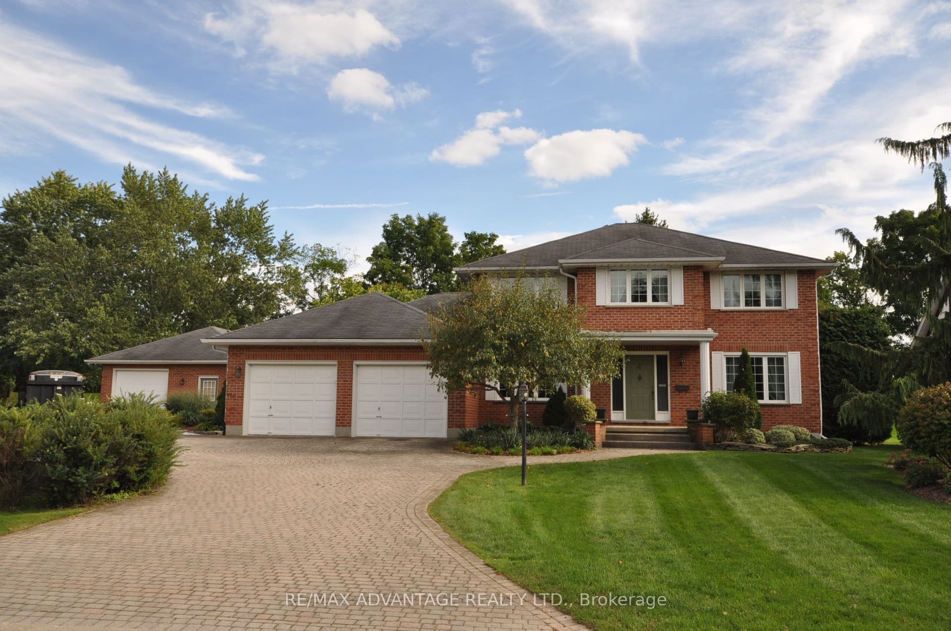 4 Croydon Drive, Middlesex Centre, ON N0M 1C0