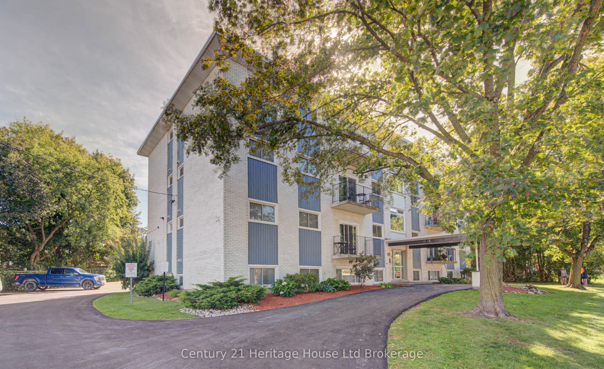 770 Hughson Street 401, Woodstock, ON N4S 4P5