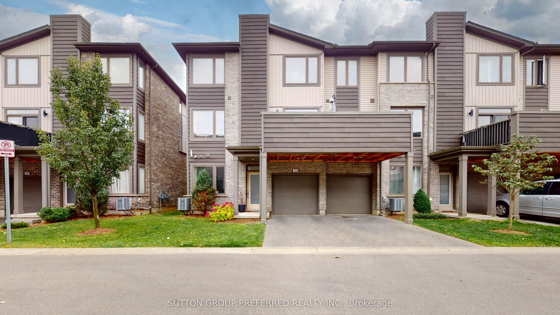1960 Dalmagarry Road 136, London North, ON N6G 0T8