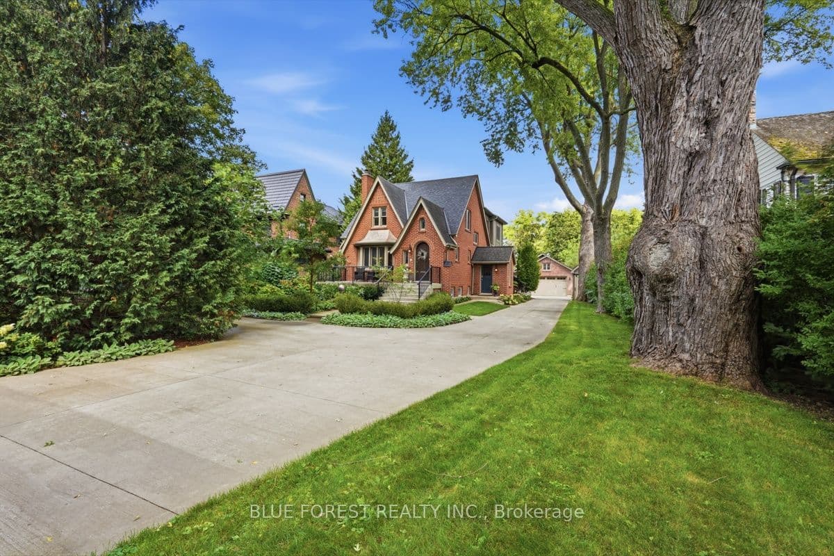 224 Base Line Road E, London South, ON N6C 2P1
