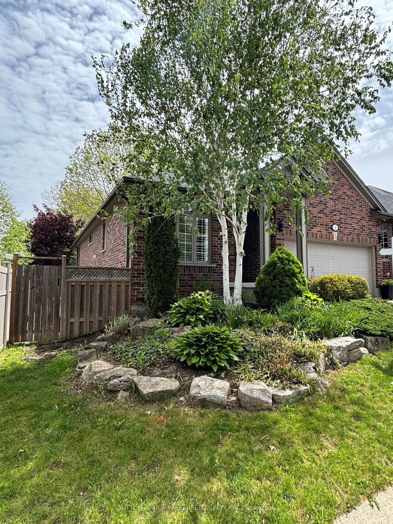 1617 Shore Road 1, London South, ON N6K 5C3