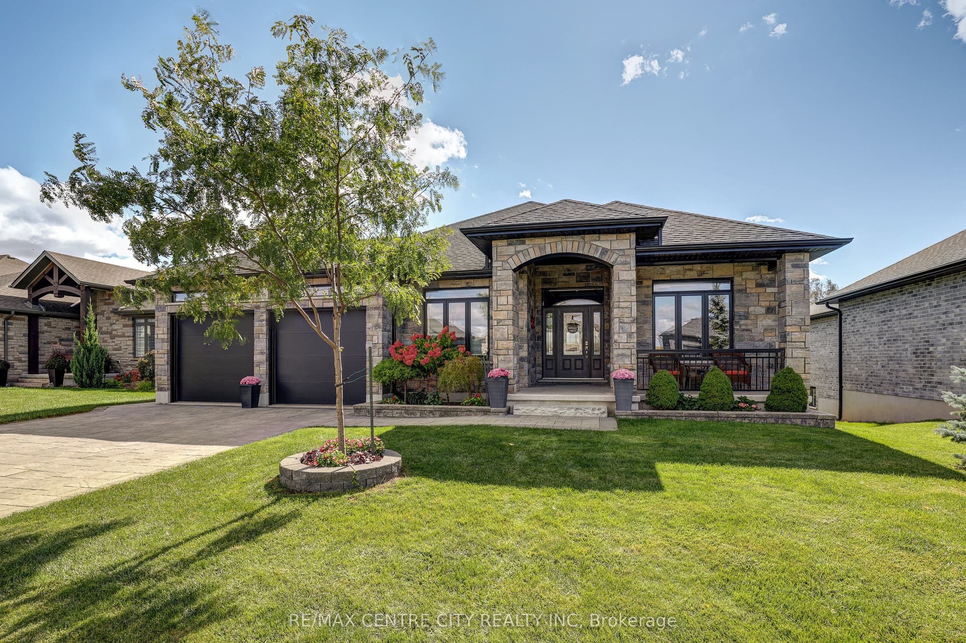 151 Robin Ridge Drive, Central Elgin, ON N0L 1B0