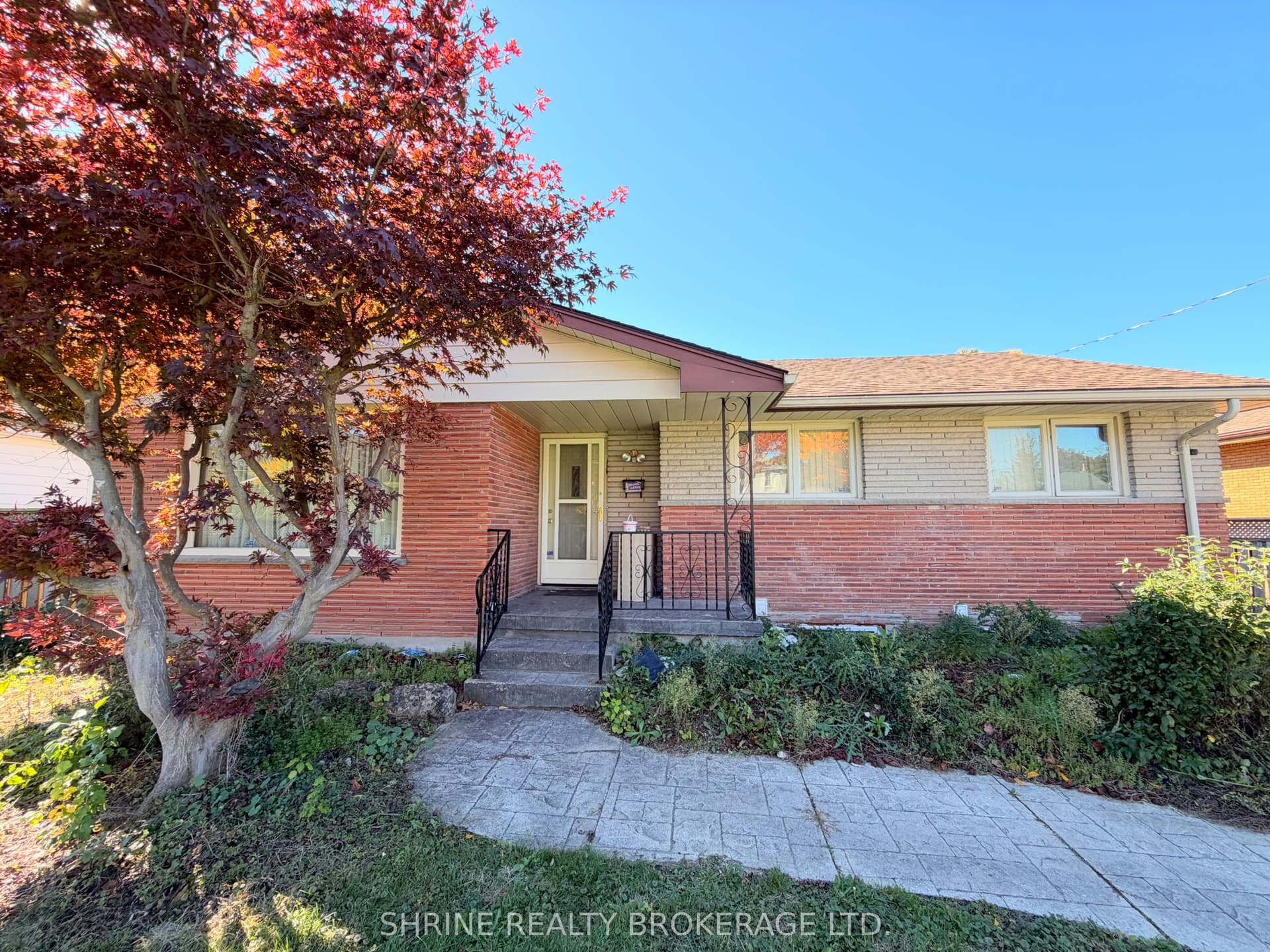 327 Spruce Street, London East, ON N5W 4N2