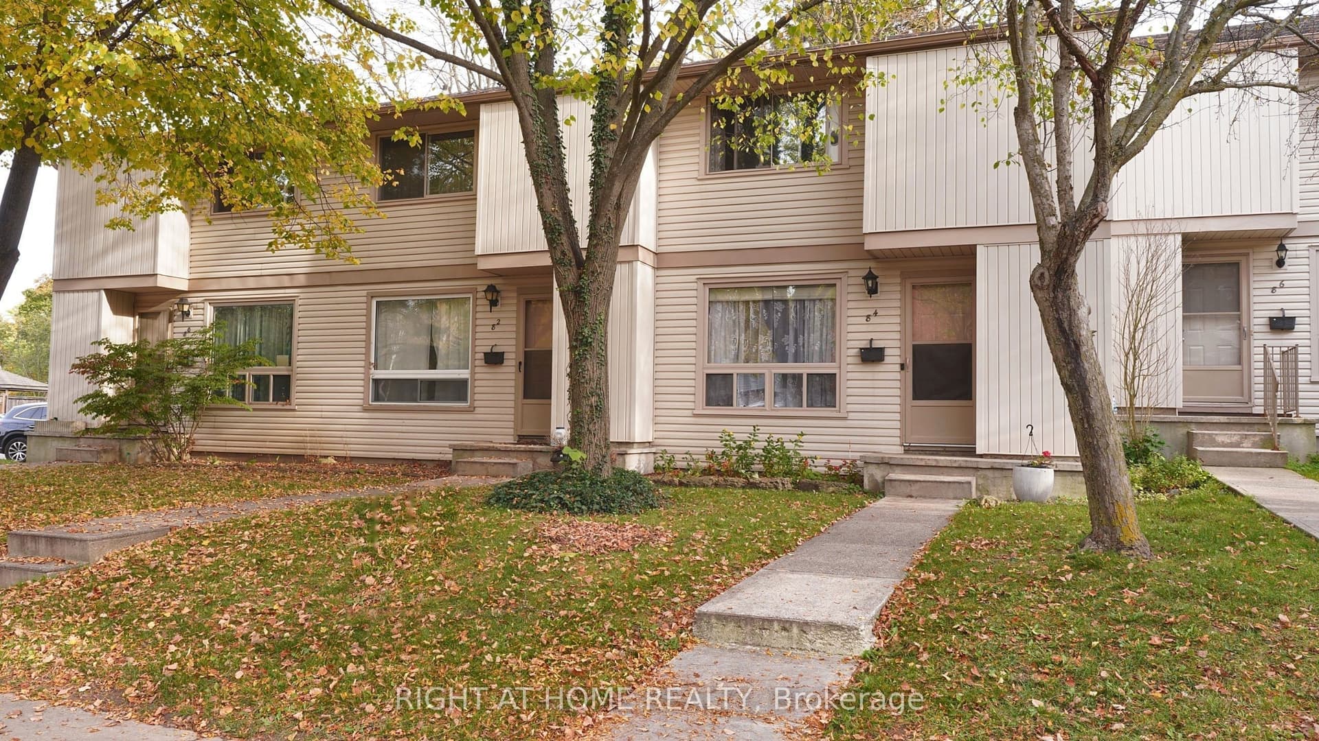 84 Monmore Road 36, London North, ON N6G 3B3