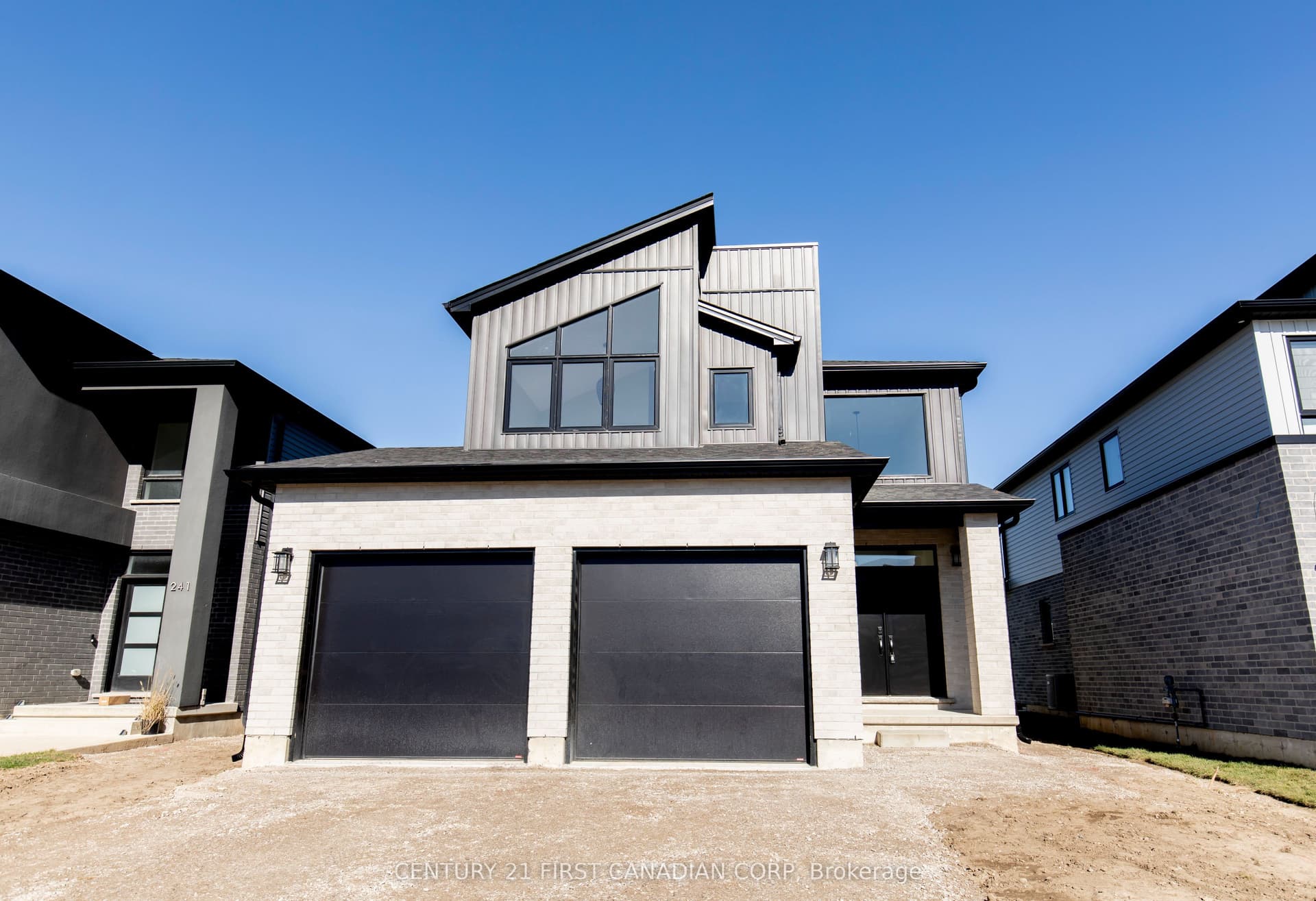 245 HESSELMAN Crescent, London South, ON N6M 0K3