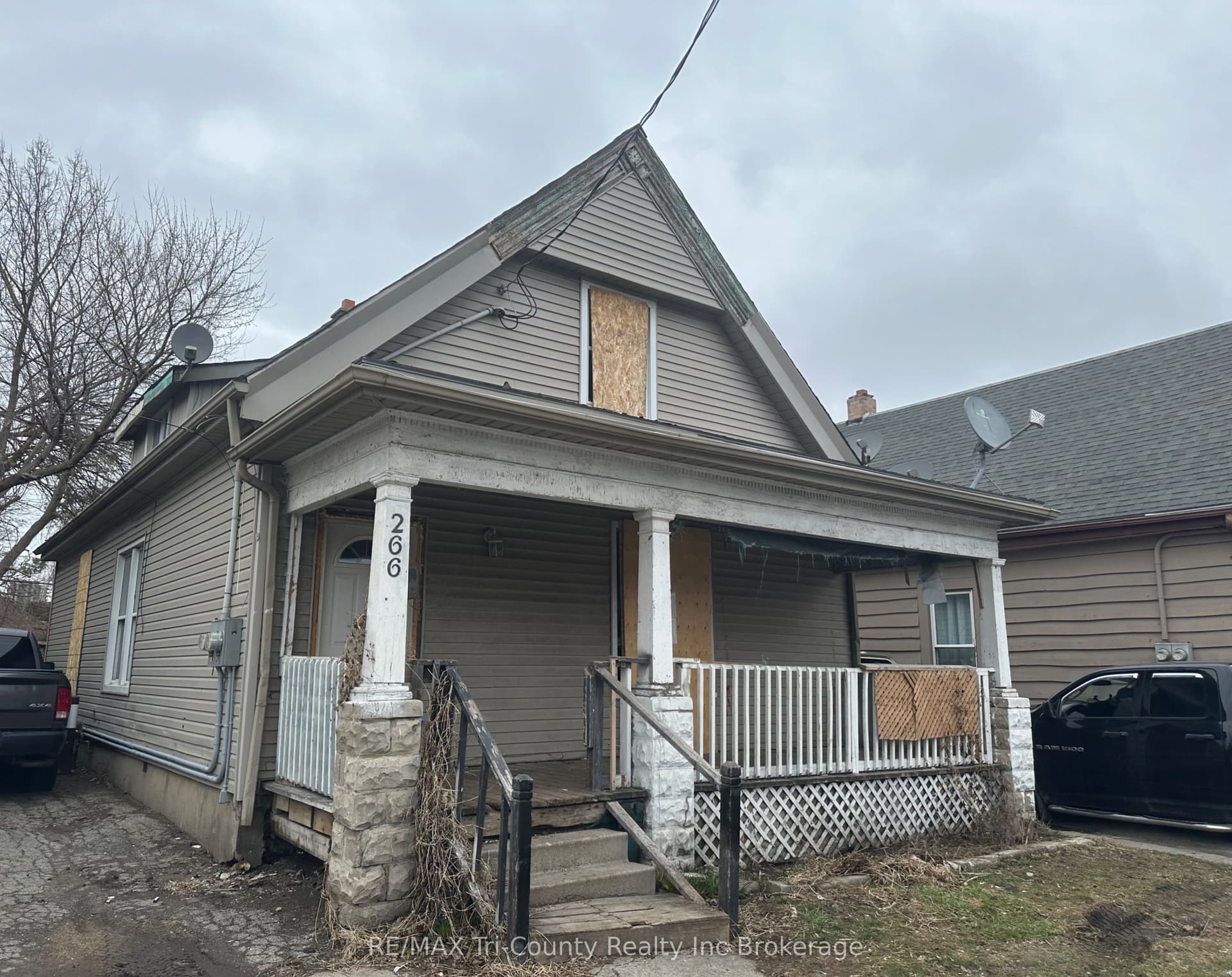 266 Hamilton Road, London East, ON N5Z 1R3
